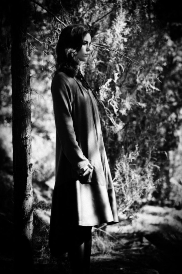 ioli-mirella-manta-neck-editorial-greek-fashion-designers-eshop17
