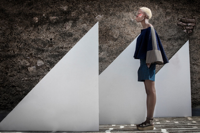 ioli-mirella-manta-neck-editorial-greek-fashion-designers-eshop25