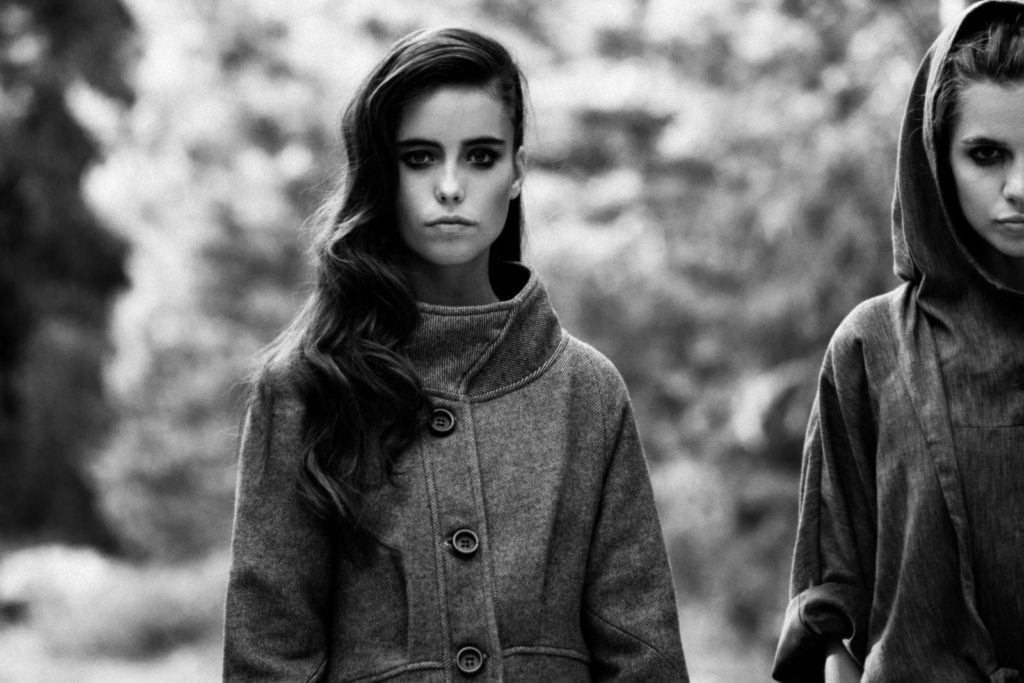 ioli-mirella-manta-neck-editorial-greek-fashion-designers-eshop27