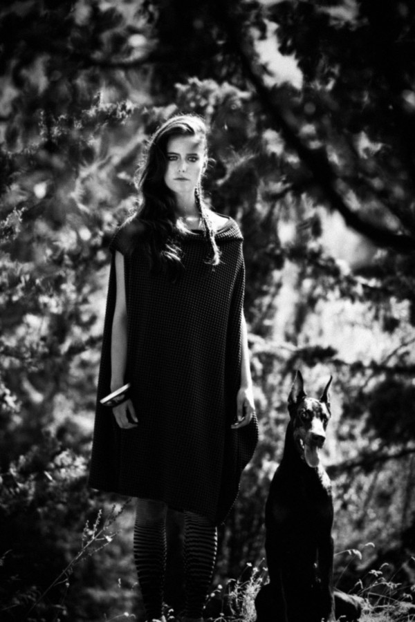 ioli-mirella-manta-neck-editorial-greek-fashion-designers-eshop9